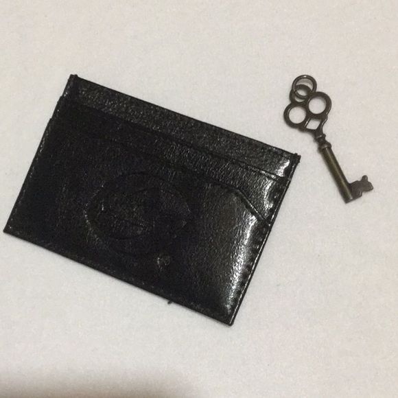 Black Leather RFID Protected Card Holder - Picture 2 of 3